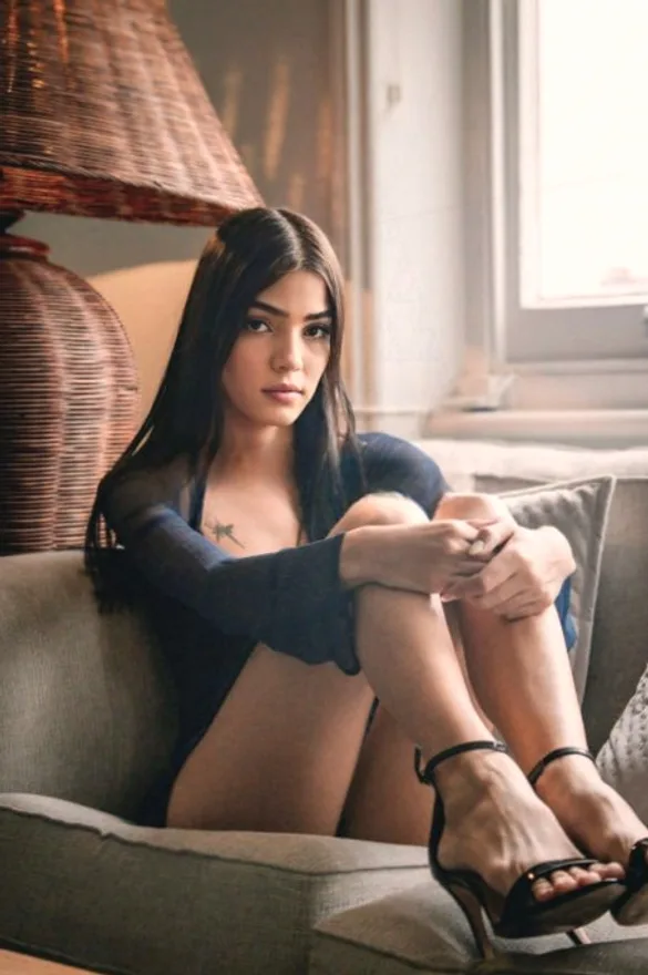 Bella