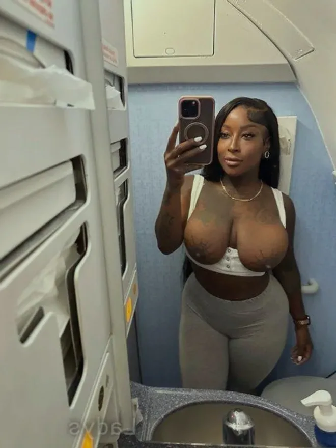 I’m available for both incall and outcal