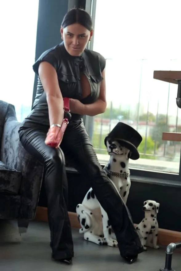 Mistress Izabel